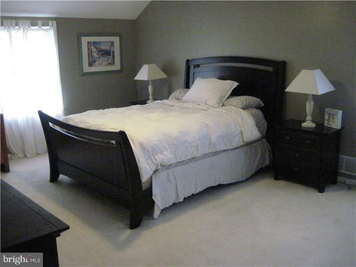 172 Pearl Croft Road Cherry Hill, NJ 08034 - Photo 13 of 25 Bedroom - Main