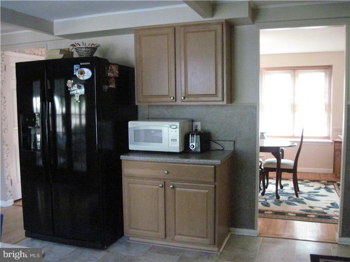 172 Pearl Croft Road Cherry Hill, NJ 08034 - Photo 3 of 25 Kitchen
