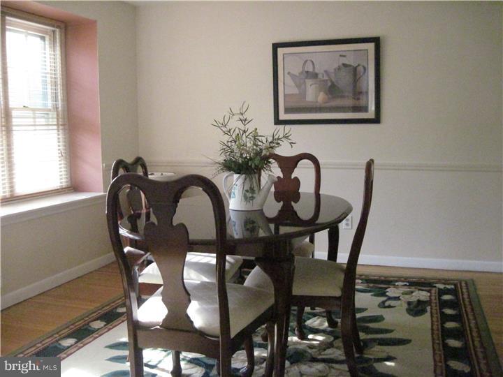 172 Pearl Croft Road Cherry Hill, NJ 08034 - Photo 4 of 25 Dining Room