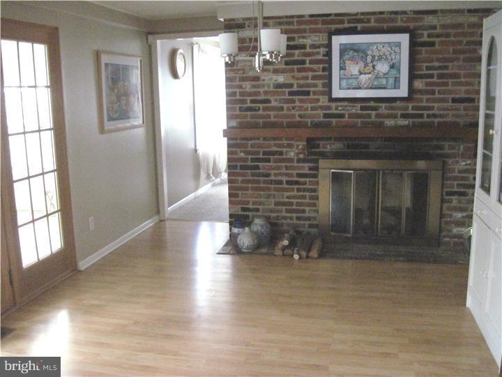 172 Pearl Croft Road Cherry Hill, NJ 08034 - Photo 6 of 25 Family Room