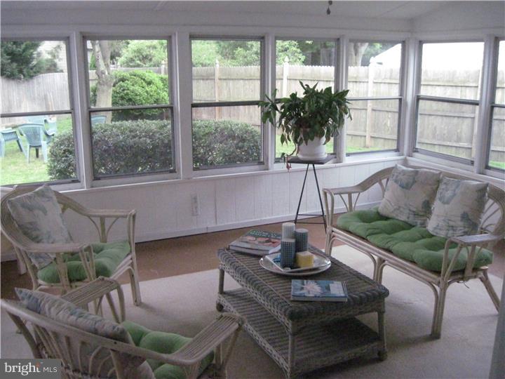 172 Pearl Croft Road Cherry Hill, NJ 08034 - Photo 7 of 25 Sun Room