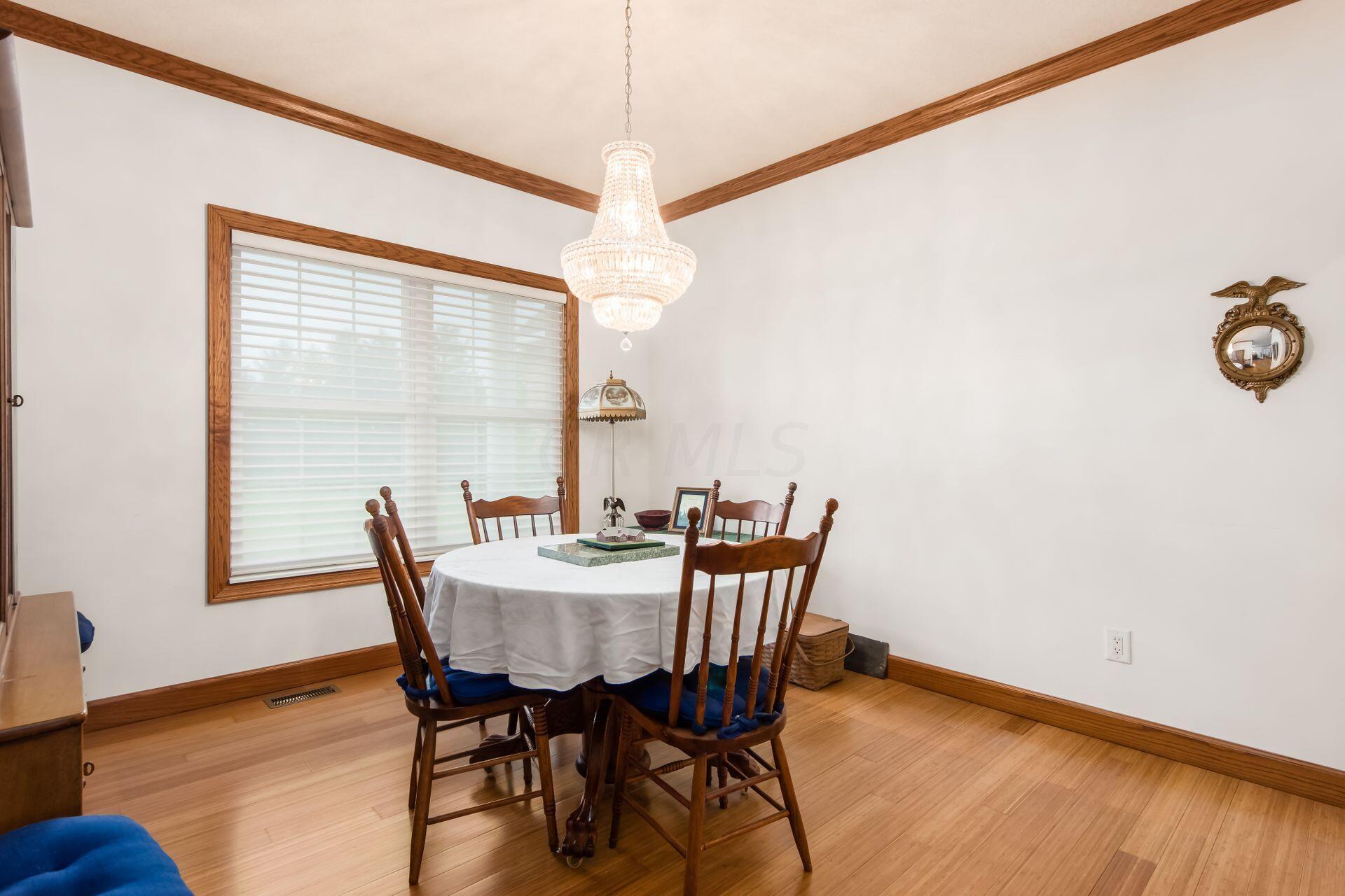 788 Alton Road Galloway, OH 43119 - Photo 16 of 68 Din Area
