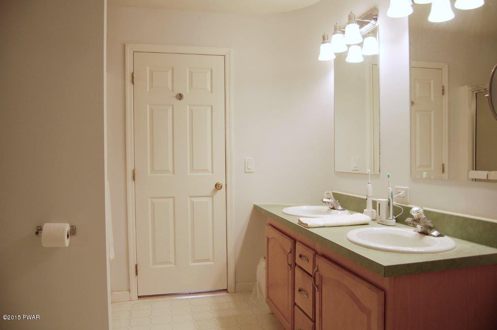 153 Deer Run Road Hawley, PA 18428 - Photo 25 of 44 Gallery Image 25