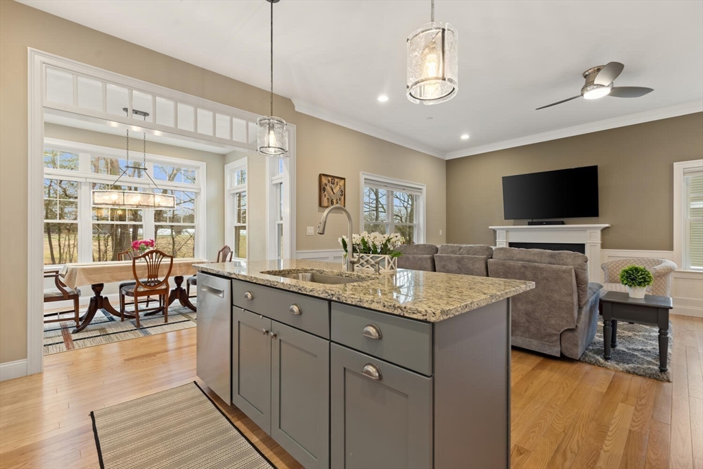 10 Canter Brook Lane, Unit 10 Hamilton, MA 01982 - Photo 18 of 38