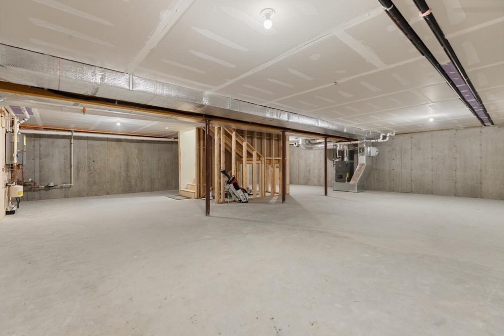 10 Canter Brook Lane, Unit 10 Hamilton, MA 01982 - Photo 33 of 38