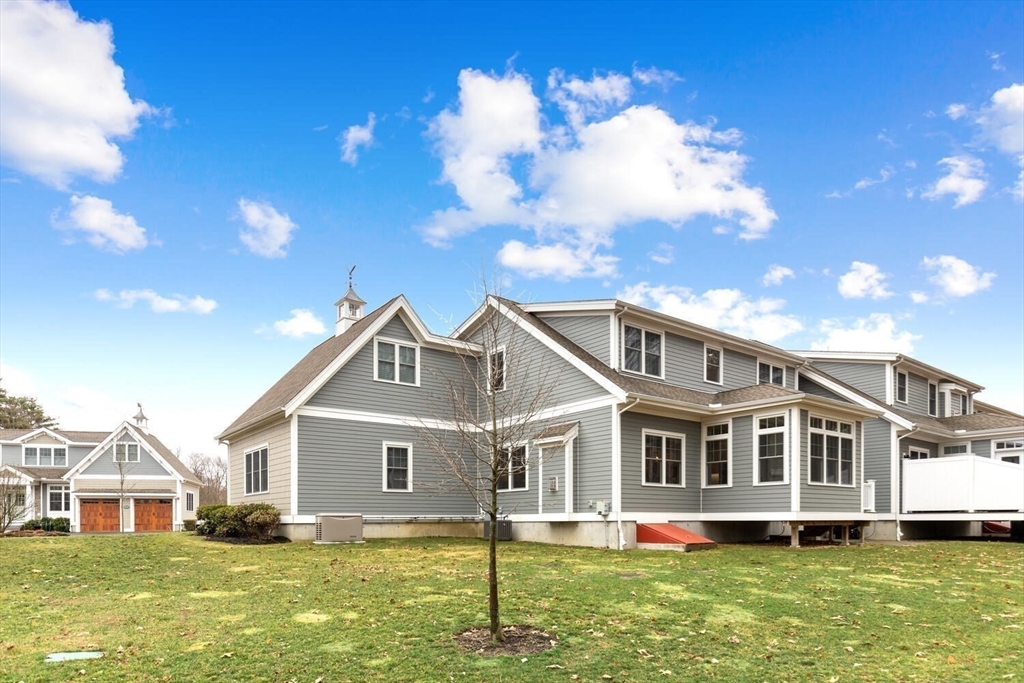 10 Canter Brook Lane, Unit 10 Hamilton, MA 01982 - Photo 34 of 38