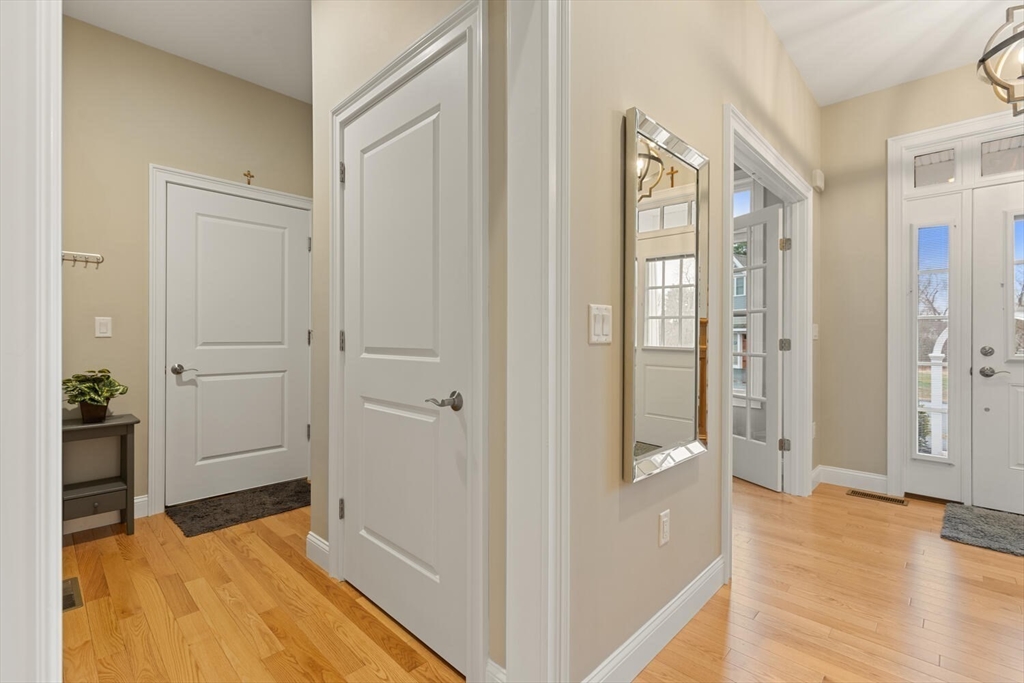 10 Canter Brook Lane, Unit 10 Hamilton, MA 01982 - Photo 8 of 38