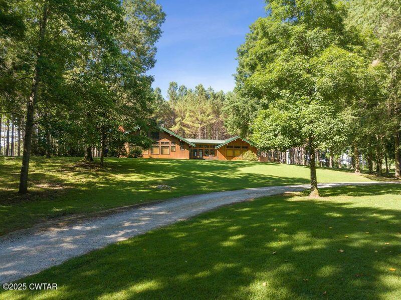 1273 Palmer Road Lexington, TN 38351 - Photo 2 of 62 a view of a park