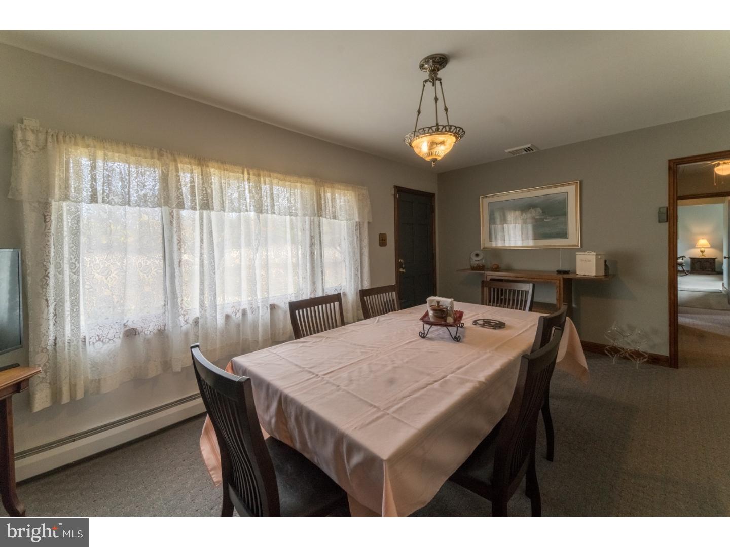 1275 Fennel Road Pennsburg, PA 18073 - Photo 21 of 25 Dining Room