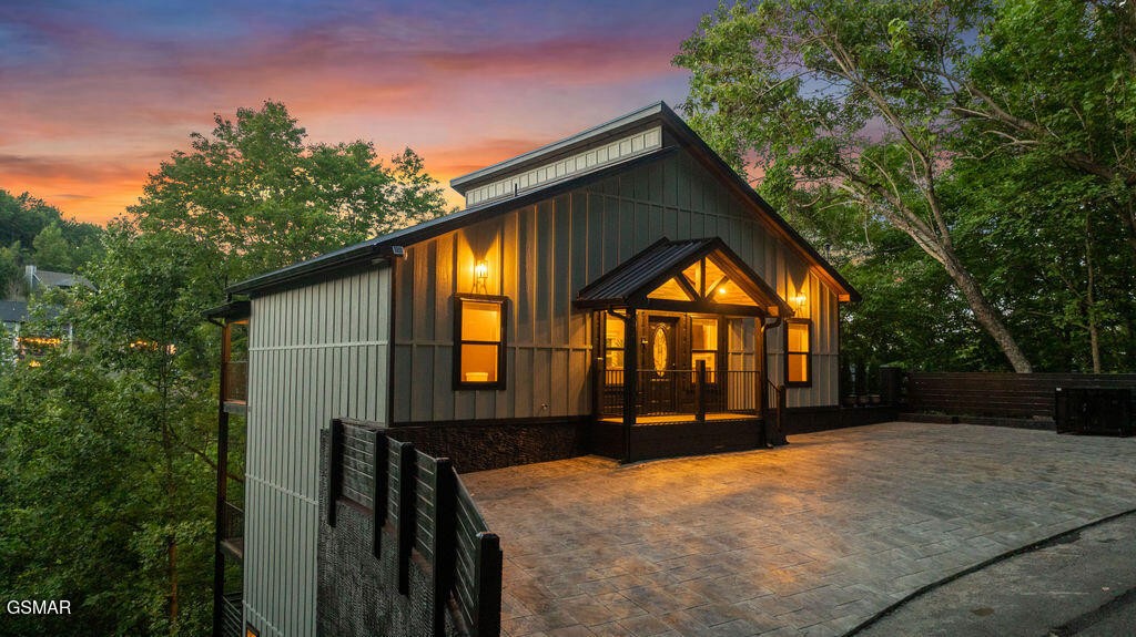 972 Stans Road Gatlinburg, TN 37738 - Photo 2 of 63 Gallery Image 2