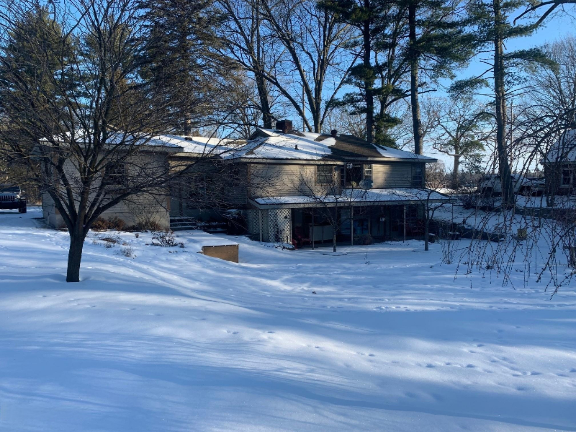 875 West Giles Road Muskegon, MI 49445 - Photo 3 of 31 22