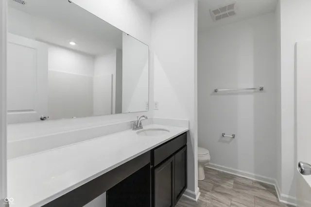 $379,999 | 349 North Post Oak Drive, Mooresville, IN 46158