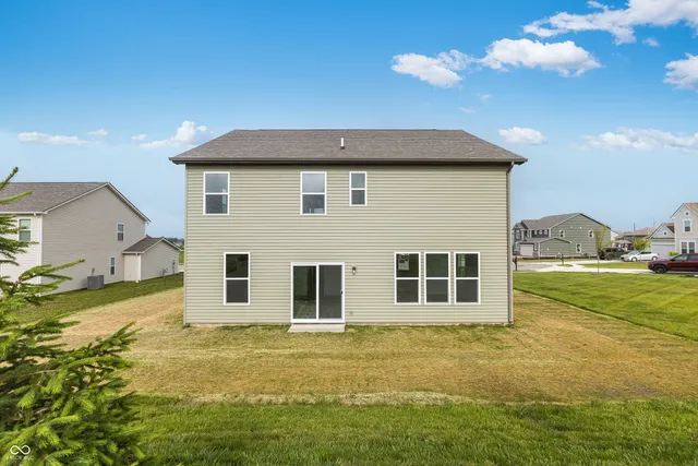 $379,999 | 349 North Post Oak Drive, Mooresville, IN 46158