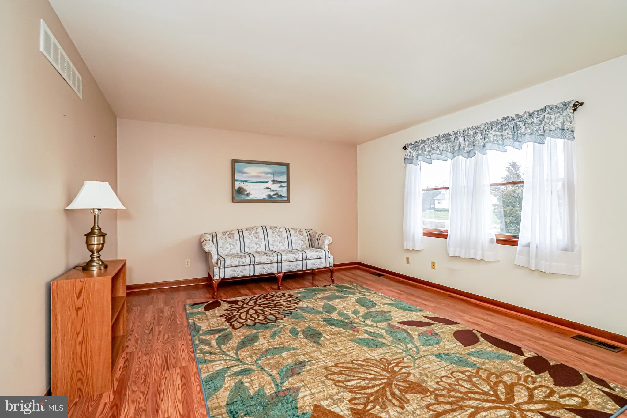 20 Riverview Court Elkton, MD 21921 - Photo 5 of 19 Family room.