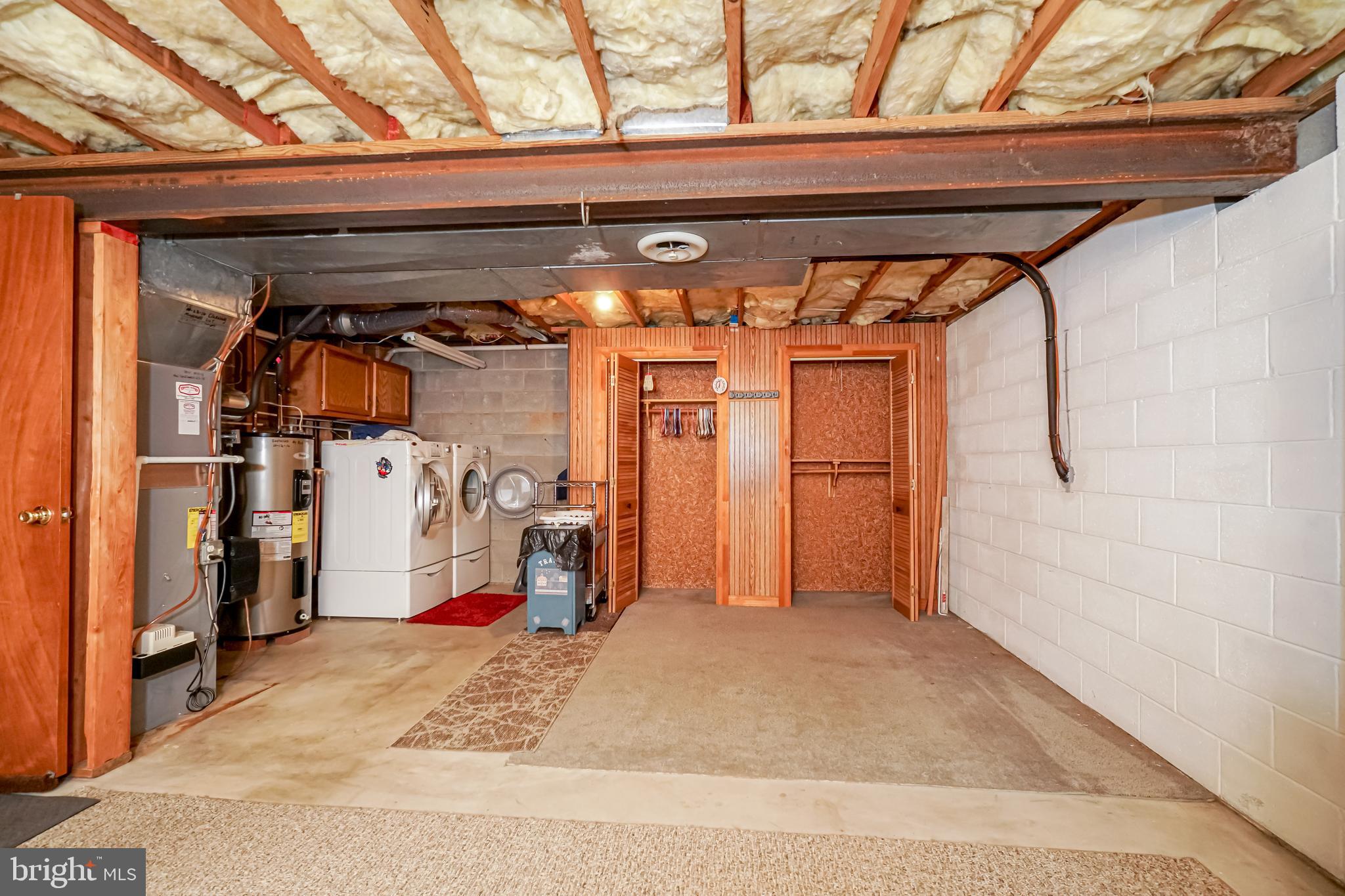 20 Riverview Court Elkton, MD 21921 - Photo 8 of 19 Lower level laundry. W/D included.