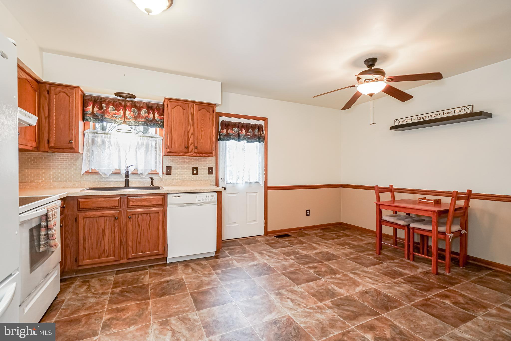 20 Riverview Court Elkton, MD 21921 - Photo 9 of 19 Updated kitchen.