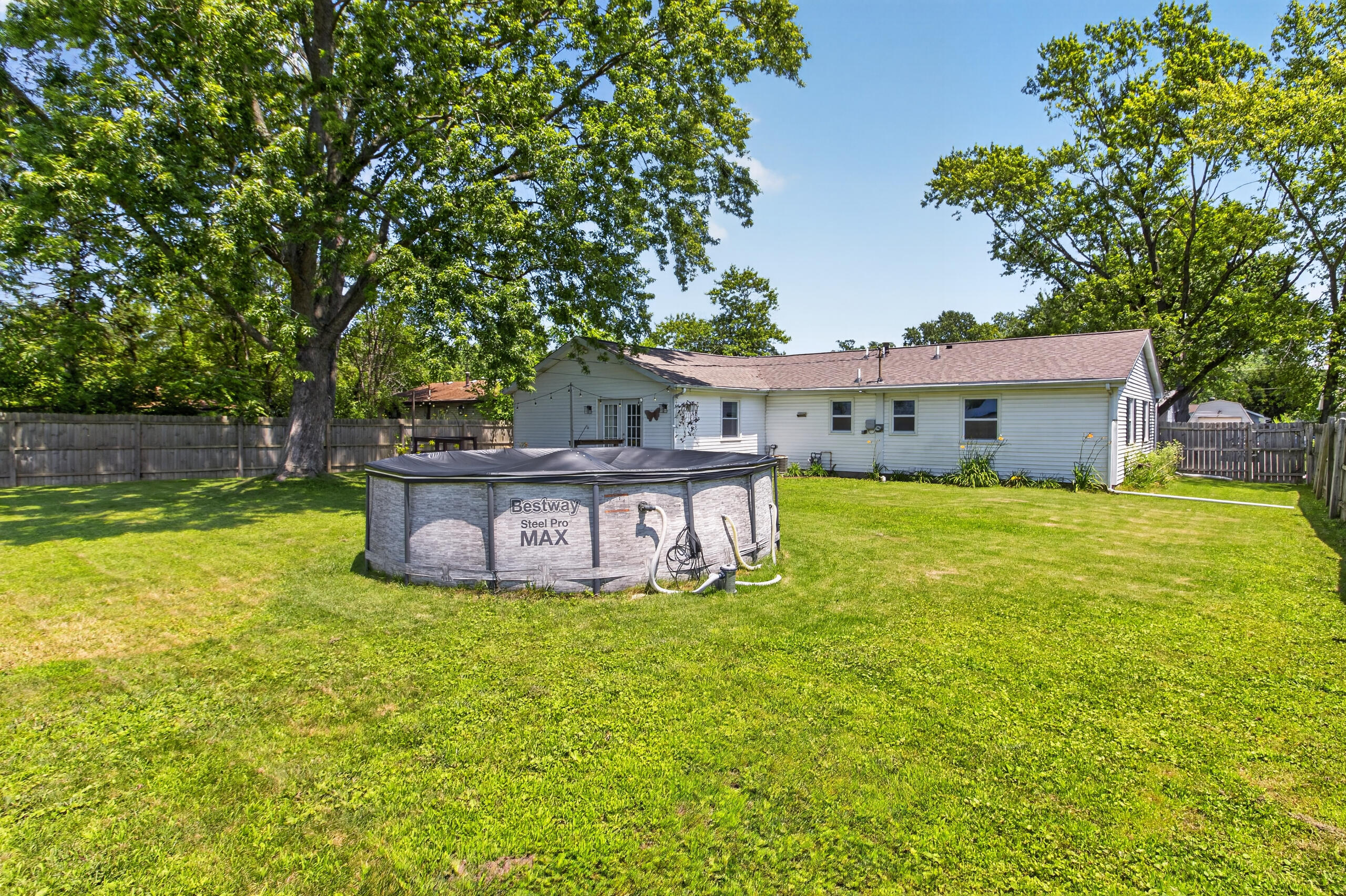 760 Acadia Road Valparaiso, IN 46385 - Photo 12 of 38 2560x1704