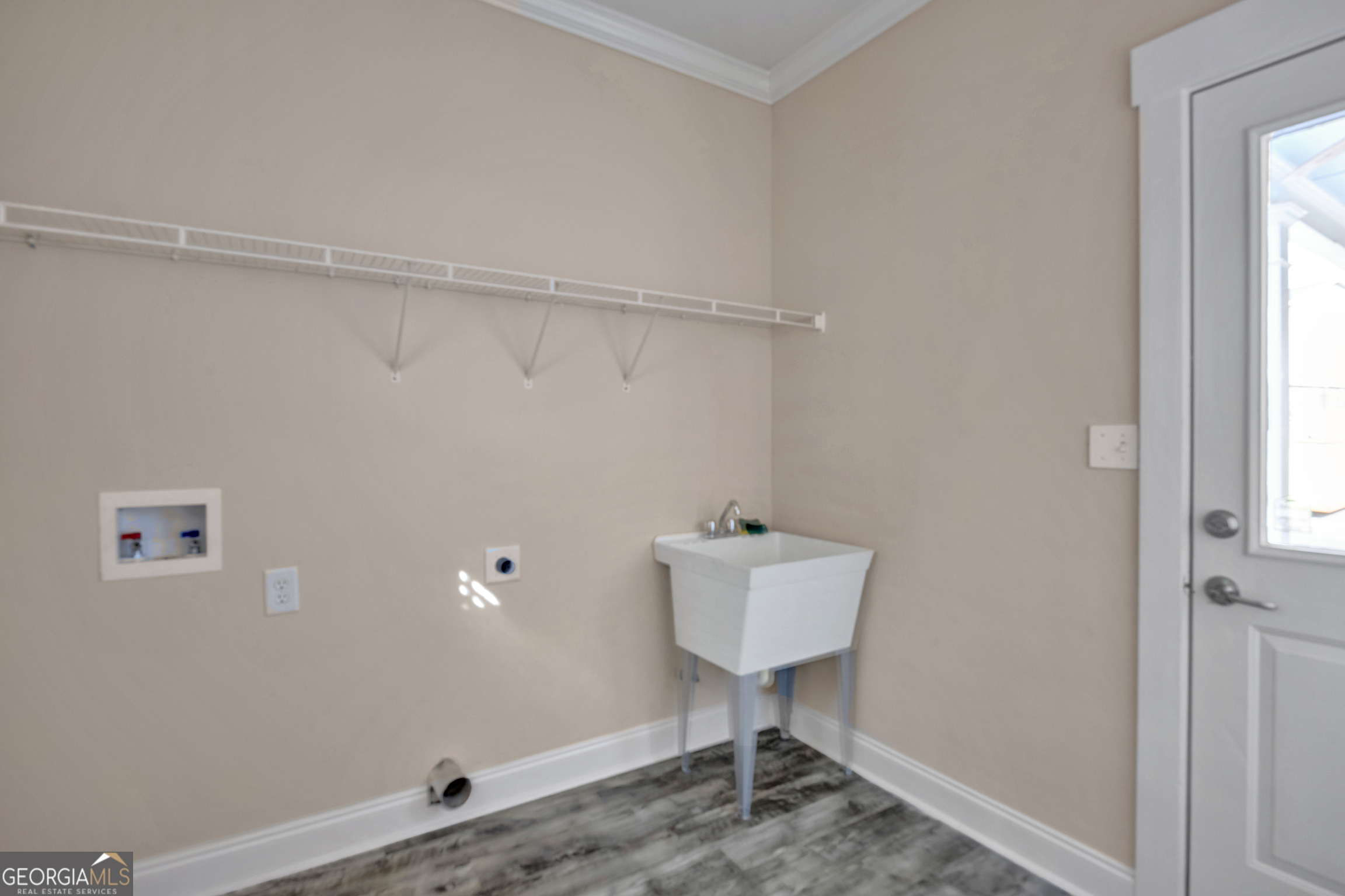 205 Ryan Lane Covington, GA 30014 - Photo 16 of 37 a bathroom with a sink toilet and tub
