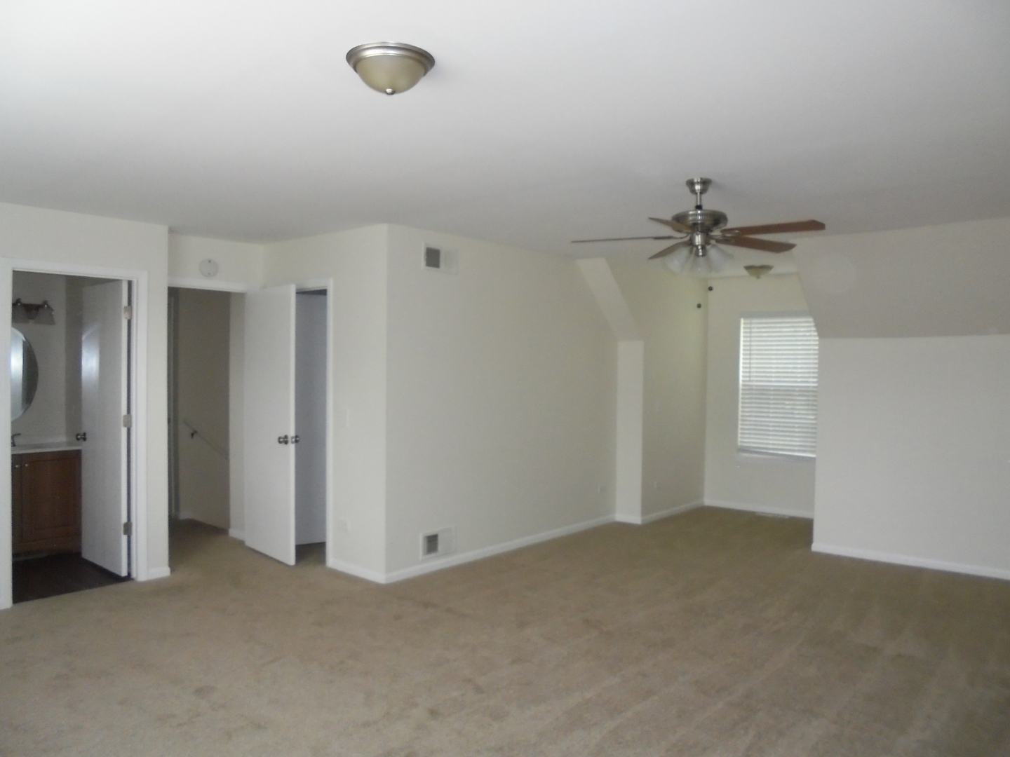 660 West Nippersink Road Round Lake, IL 60073 - Photo 20 of 24 wooden floor in an empty room
