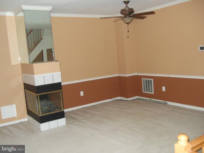 2761 Summers Ridge Drive Odenton, MD 21113 - Photo 14 of 21 Living Room