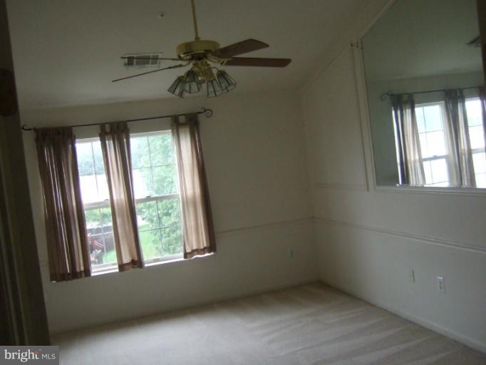 Bedroom (Master)