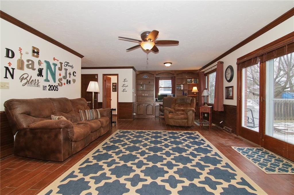 2044 Woodcrest Road Indianapolis, IN 46227 - Photo 14 of 36 Gallery Image 14