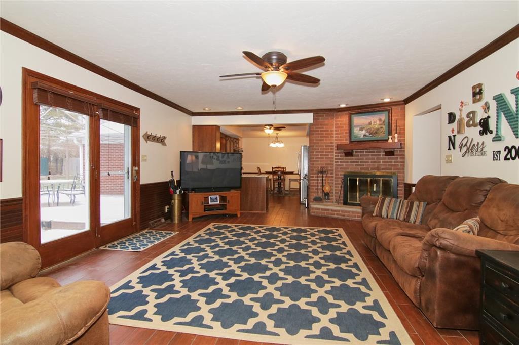 2044 Woodcrest Road Indianapolis, IN 46227 - Photo 15 of 36 Gallery Image 15