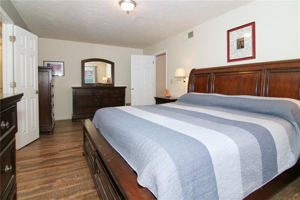 2044 Woodcrest Road Indianapolis, IN 46227 - Photo 24 of 36 Gallery Image 24