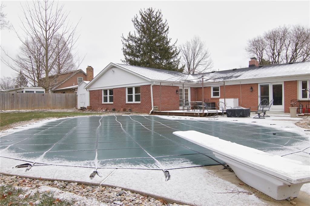 2044 Woodcrest Road Indianapolis, IN 46227 - Photo 33 of 36 Gallery Image 33
