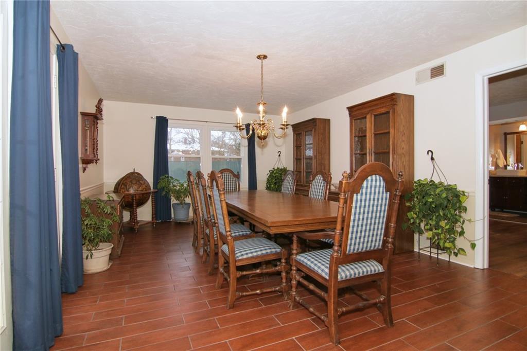 2044 Woodcrest Road Indianapolis, IN 46227 - Photo 7 of 36 Gallery Image 7