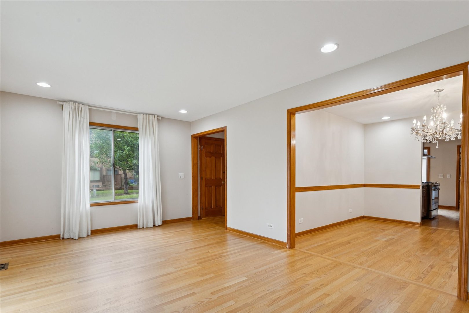 1410 Fairfax Lane Buffalo Grove, IL 60089 - Photo 13 of 32