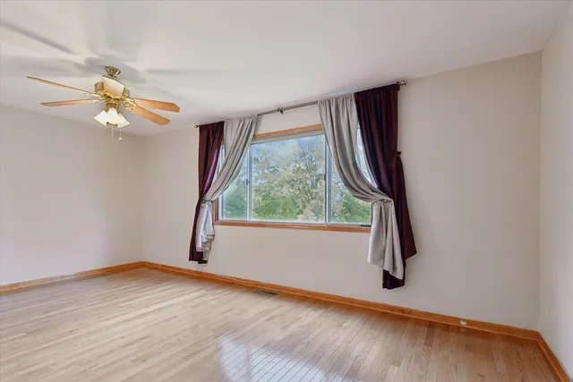 $3,000 | 1410 Fairfax Lane, Buffalo Grove, IL 60089