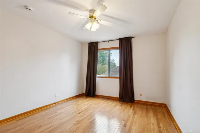 $3,000 | 1410 Fairfax Lane, Buffalo Grove, IL 60089