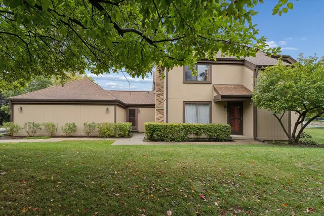 $3,000 | 1410 Fairfax Lane, Buffalo Grove, IL 60089