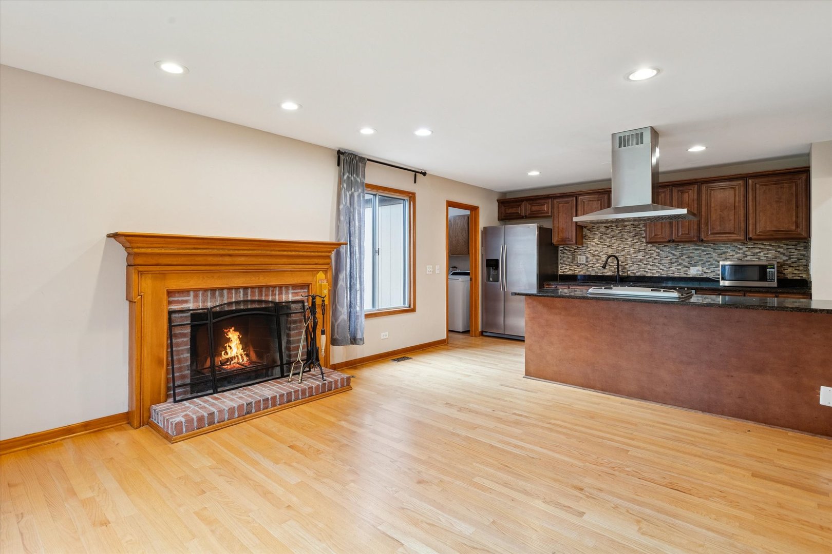 1410 Fairfax Lane Buffalo Grove, IL 60089 - Photo 6 of 32