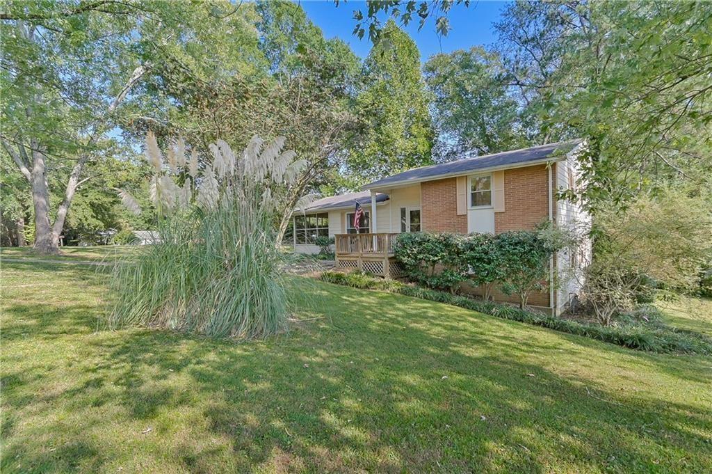 1935 Inverness Road Smyrna, GA 30080 - Photo 34 of 44 Gallery Image 34