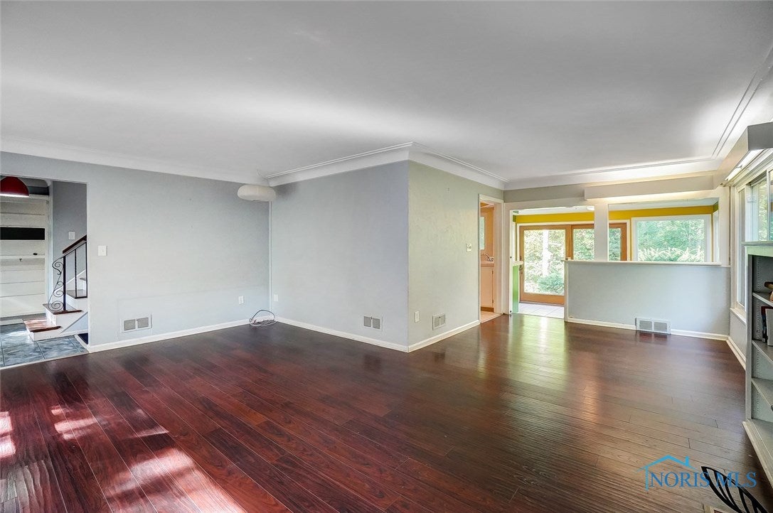 1033 Richards Road Toledo, OH 43607 - Photo 7 of 46 Gallery Image 7