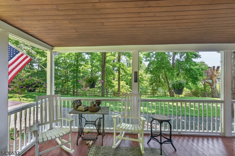 35 Woodledge Road Watchung, NJ 07069 - Photo 7 of 42