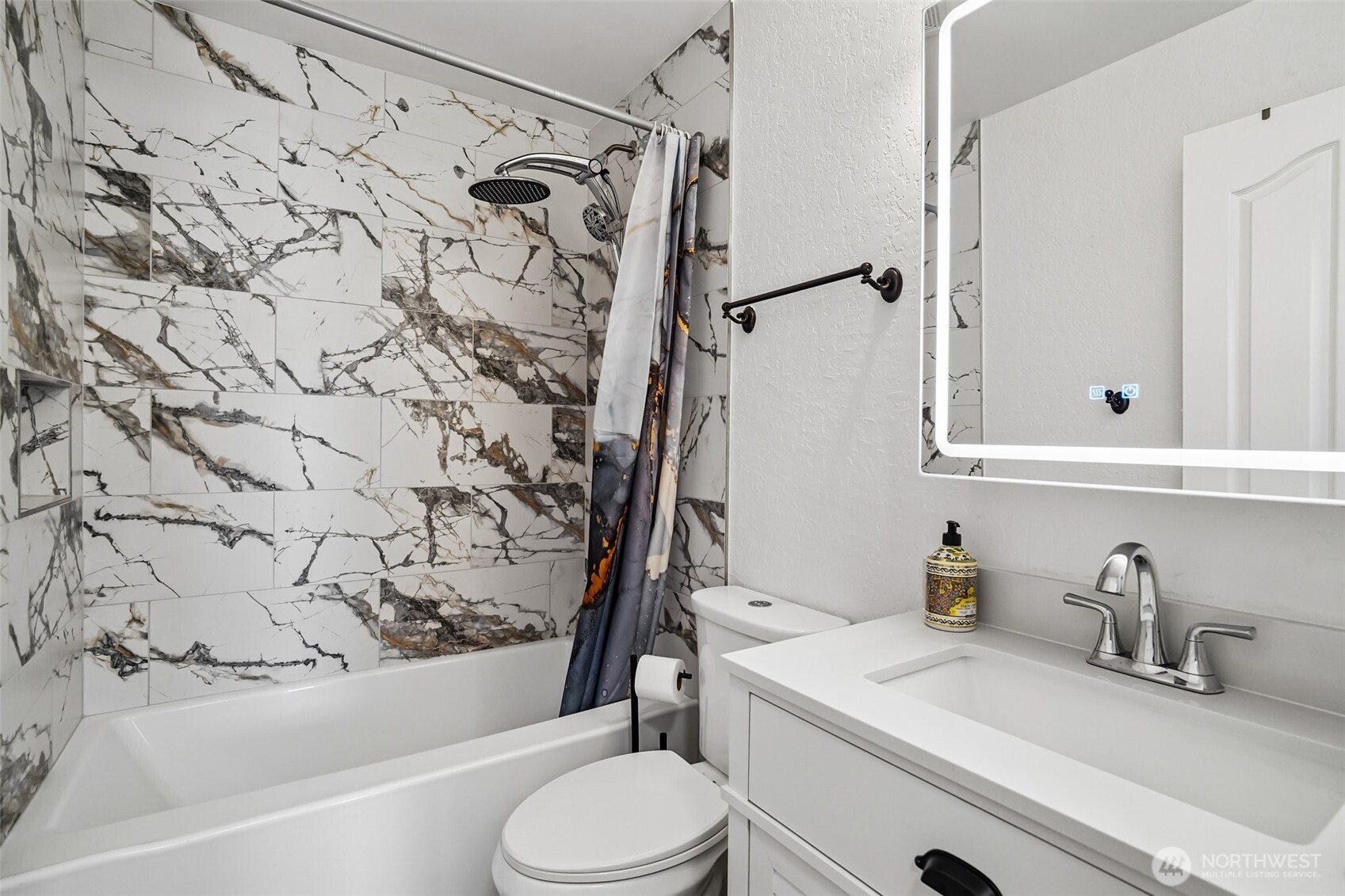 14401 Southeast Petrovitsky Road, Unit D205 Renton, WA 98058 - Photo 23 of 32