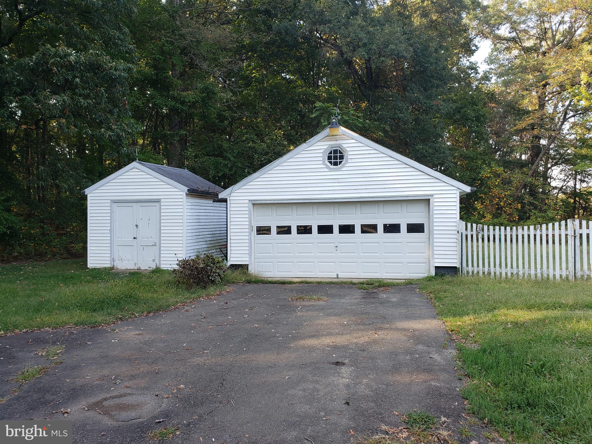 5560 Germantown Road Midland, VA 22728 - Photo 24 of 41 Garage and shed