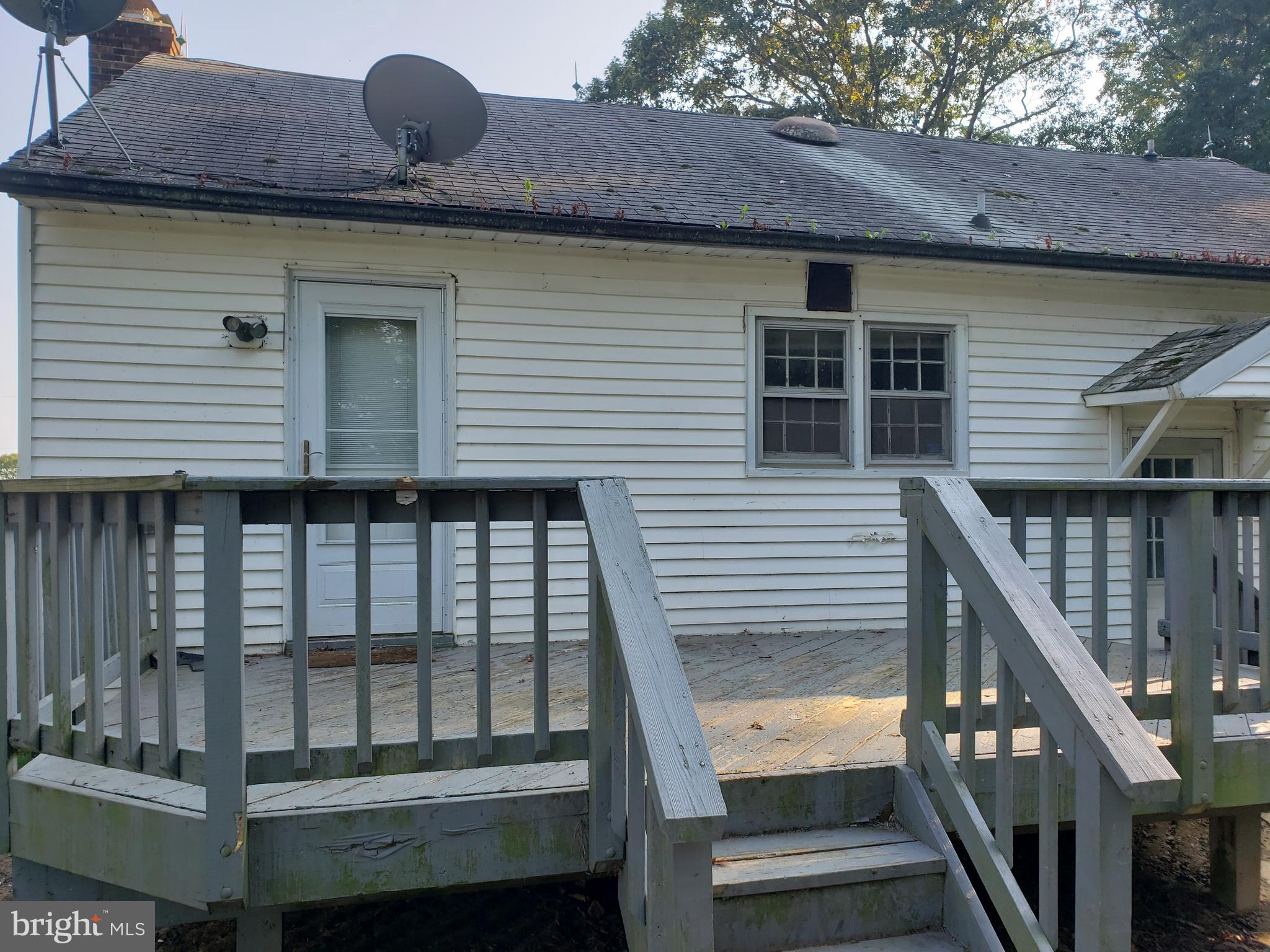 5560 Germantown Road Midland, VA 22728 - Photo 32 of 41 Back Deck