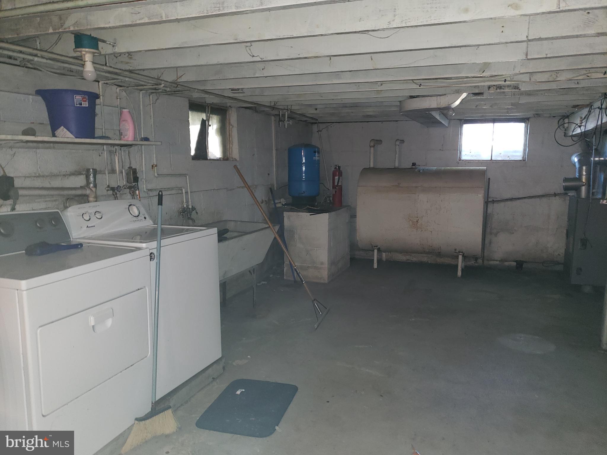 5560 Germantown Road Midland, VA 22728 - Photo 33 of 41 Basement Washer/Dryer hookup