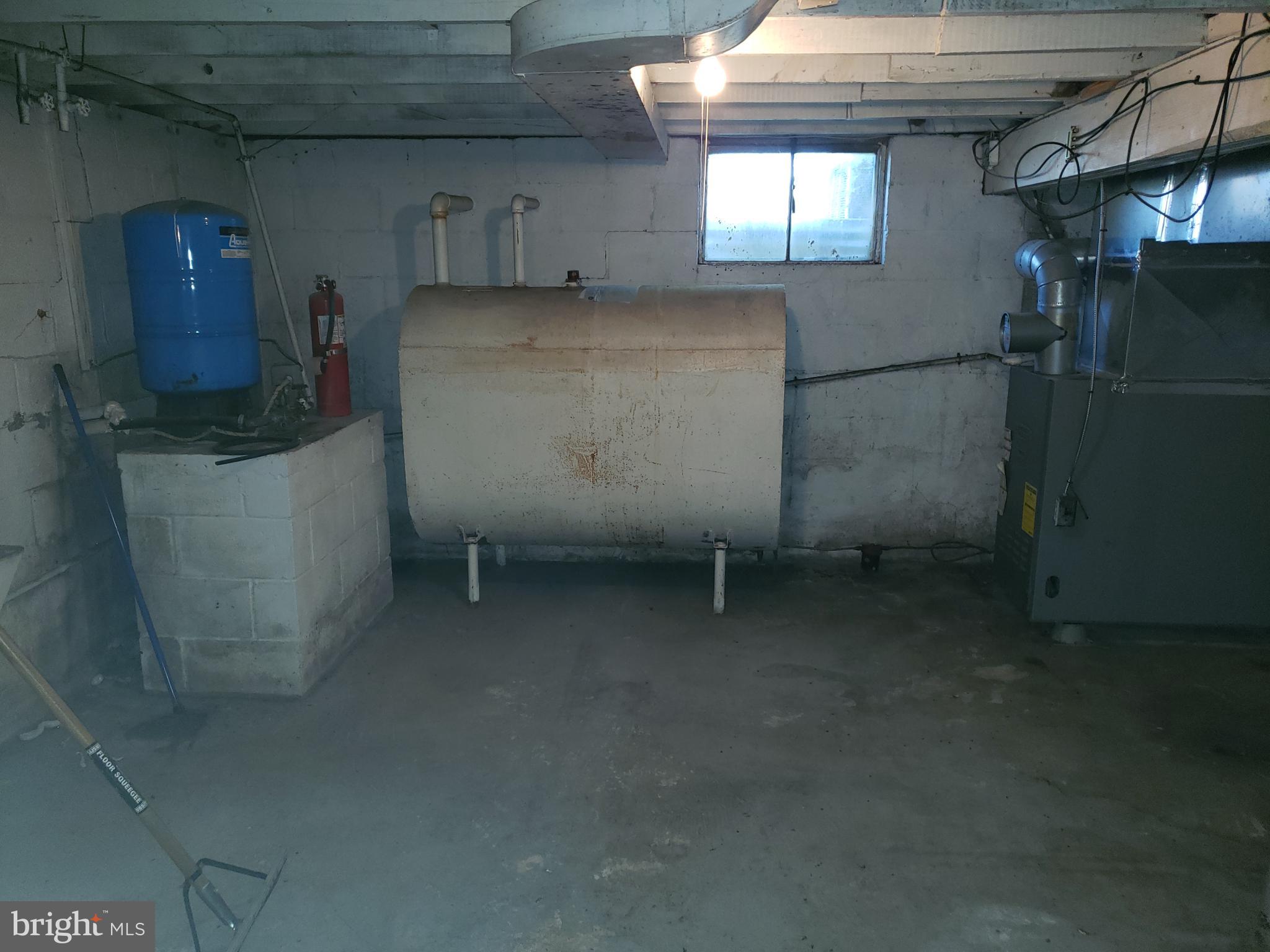 5560 Germantown Road Midland, VA 22728 - Photo 34 of 41 Oil Heat
