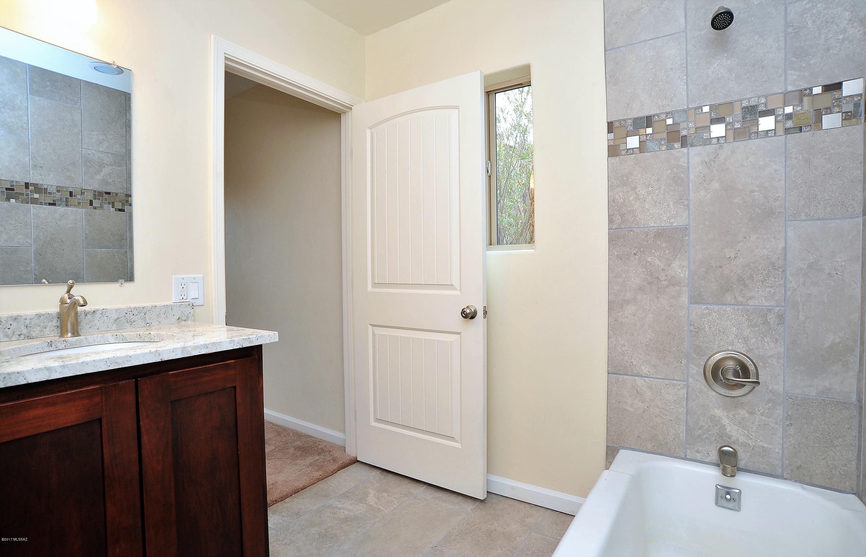 2158 East Grant Road Tucson, AZ 85719 - Photo 26 of 31
