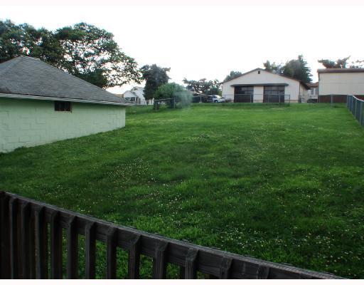 87 Oak Street Rillton, PA 15678 - Photo 3 of 6 Yard/Garden.