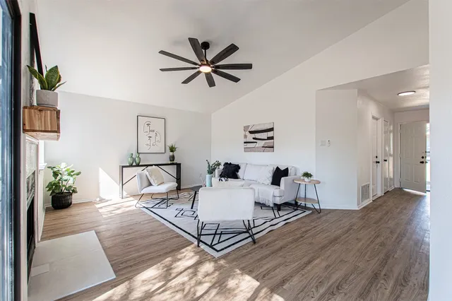 $307,900 | 1305 Dominique Drive, Austin, TX 78753