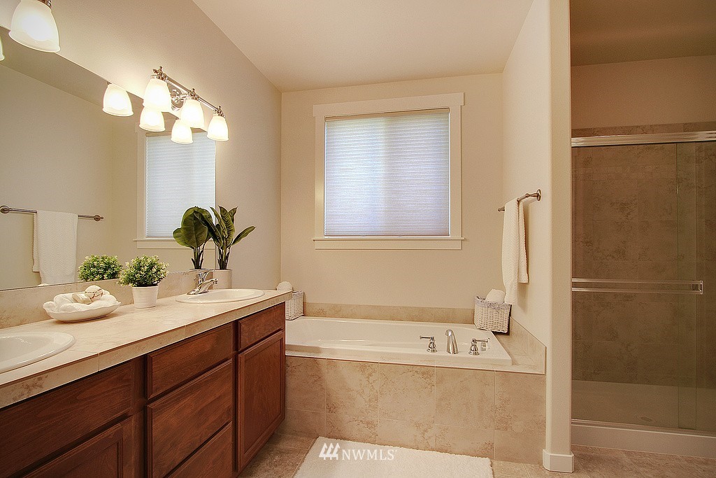 2414 Northeast 22nd Street Renton, WA 98056 - Photo 12 of 25 Gallery Image 12
