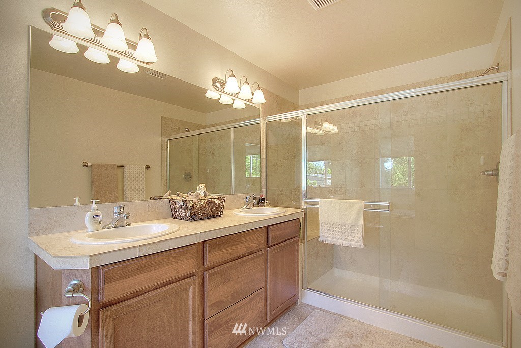 2414 Northeast 22nd Street Renton, WA 98056 - Photo 14 of 25 Gallery Image 14