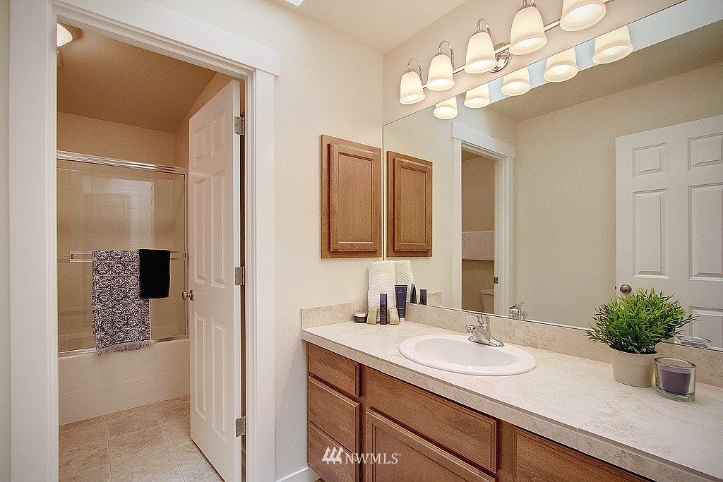 2414 Northeast 22nd Street Renton, WA 98056 - Photo 17 of 25 Gallery Image 17
