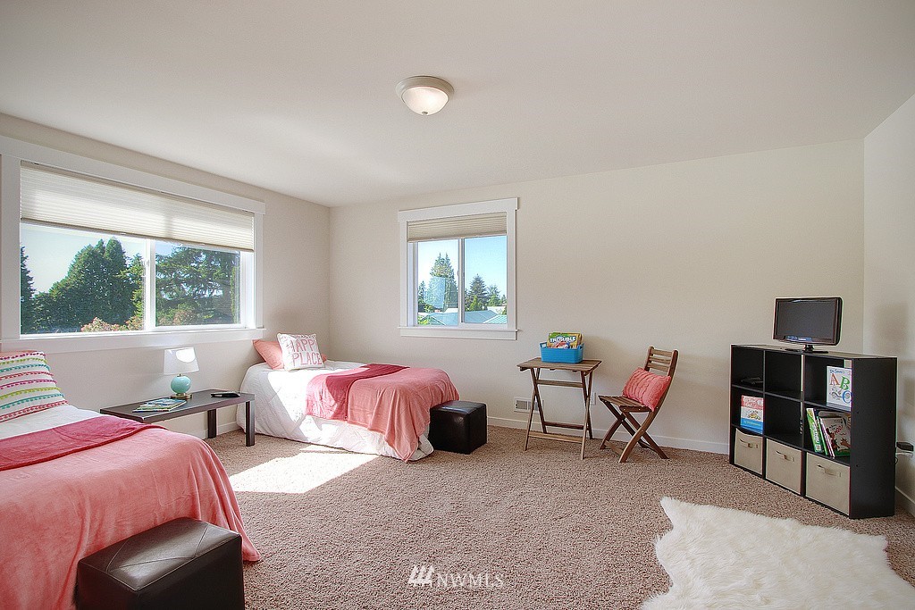 2414 Northeast 22nd Street Renton, WA 98056 - Photo 18 of 25 Gallery Image 18